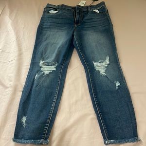 Dark blue frayed hem Jean by Fashion Nova